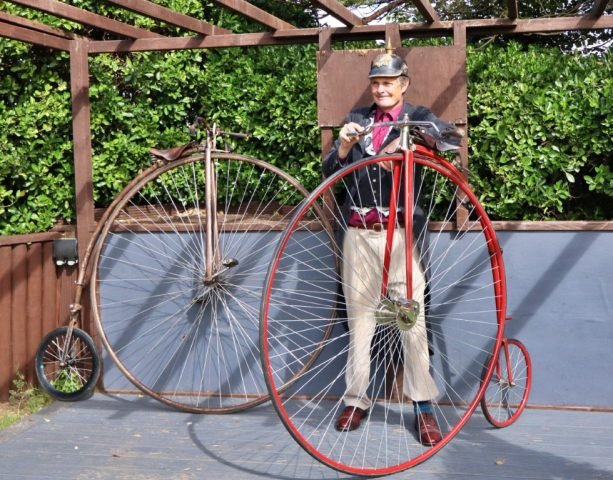 AC-Tech-Robert Pennyfarthing (Medium)