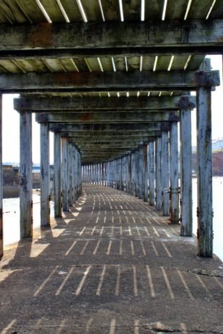 Fav-Below Quay-E (Medium)