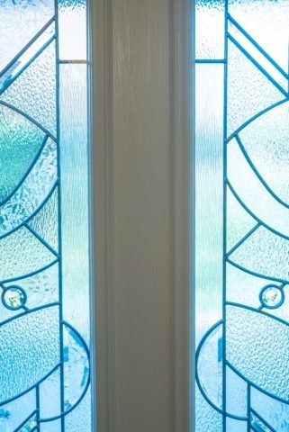 MK – Symmetry – Glass door (Medium)