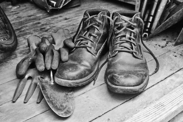 AD – Gardening Boots (Medium)