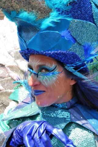 AC-Fav-Lady InBlue (Medium)