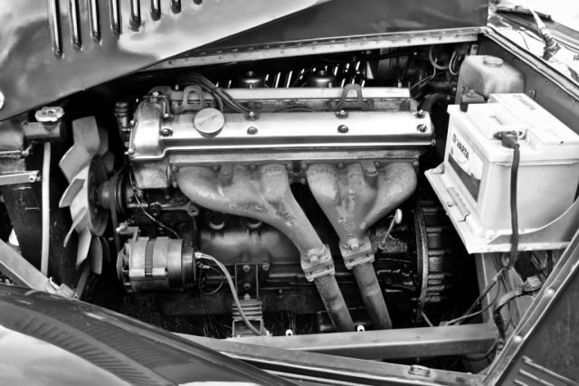 J – 6 Cylinders of Jaguar Power (Medium)